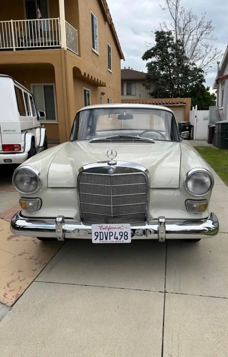 1967 Mercedes-Benz 200 D