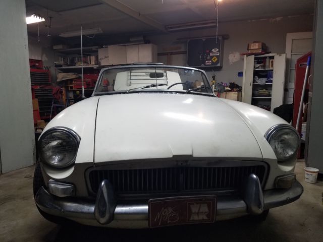 1967 MG MGB