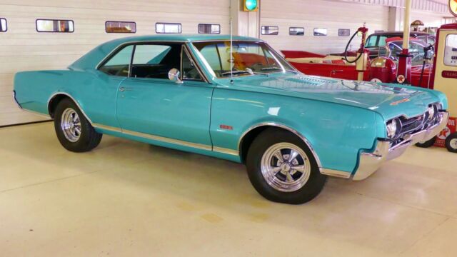 1967 Oldsmobile 442 --