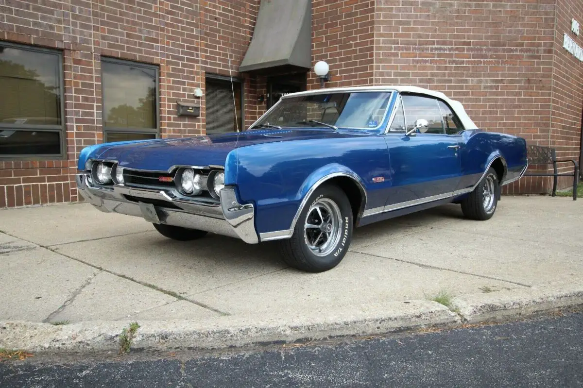 1967 Oldsmobile 442 Convertible