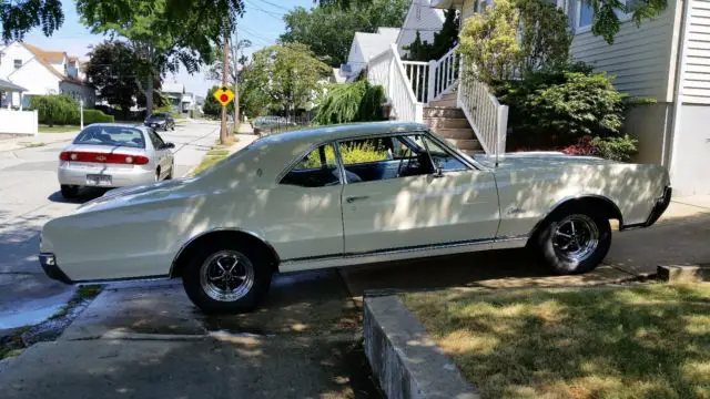 1967 Oldsmobile Cutlass Sport Coupe