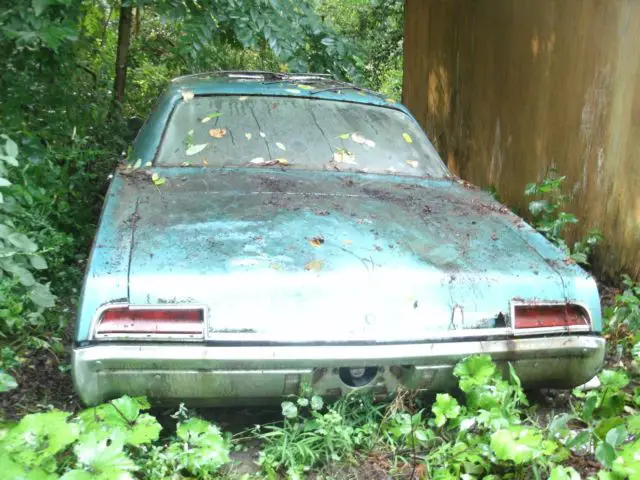 1967 Oldsmobile Eighty-Eight silver