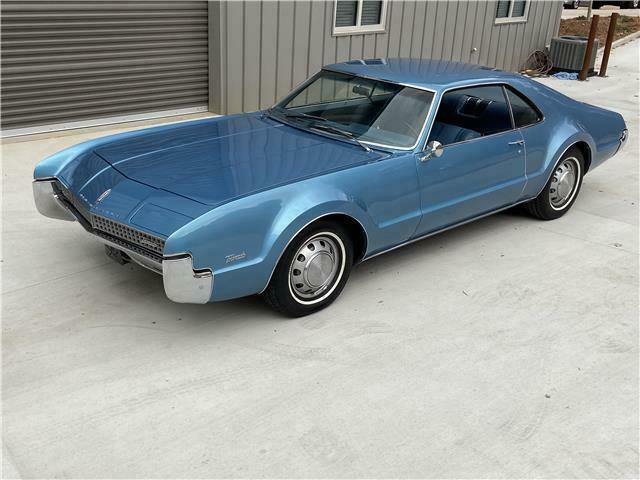 1967 Oldsmobile TORNADO --