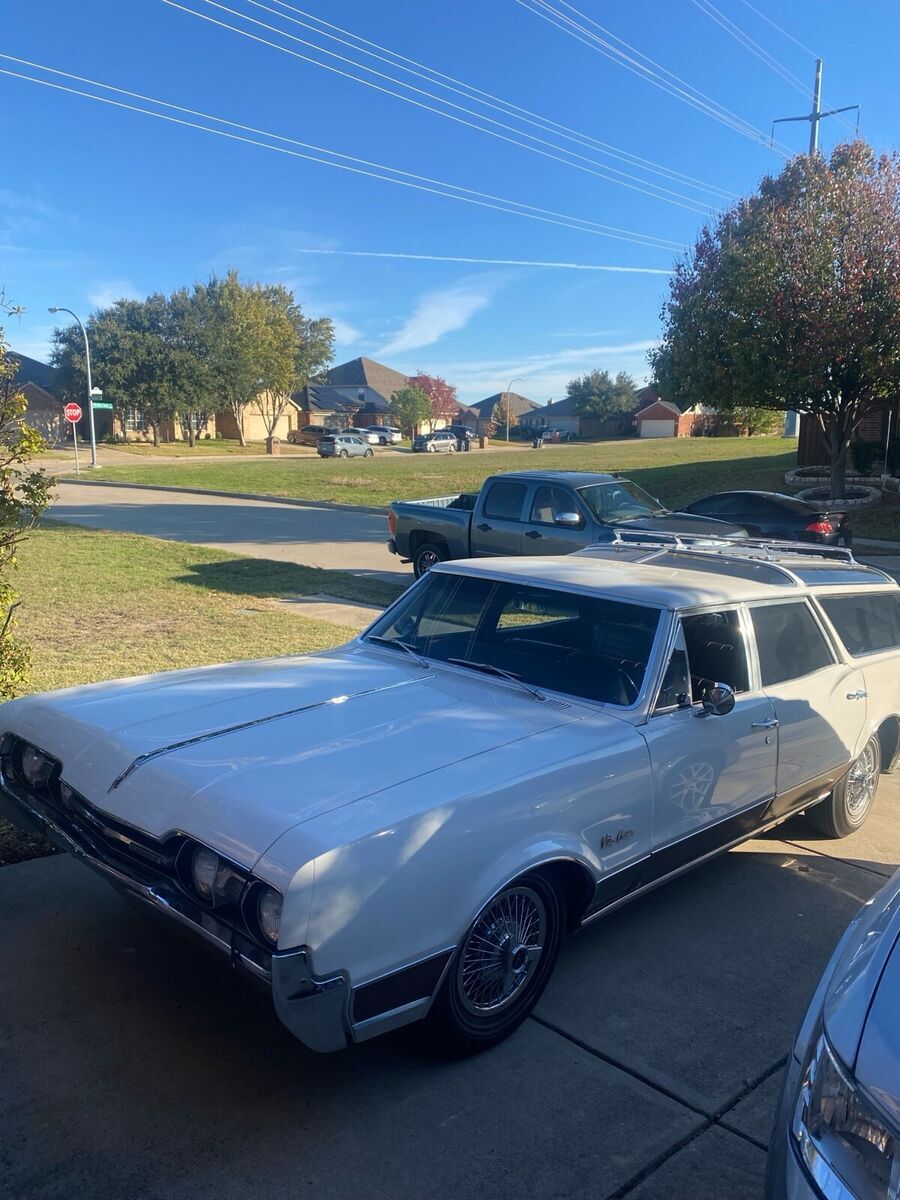 1967 Oldsmobile Vista Cruiser