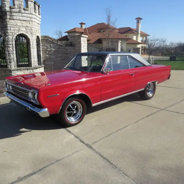 1967 Plymouth GTX Silver hat special