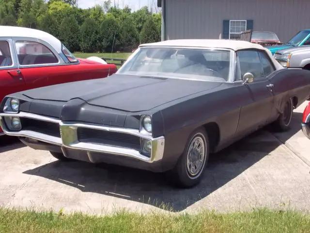 1967 Pontiac Bonneville red