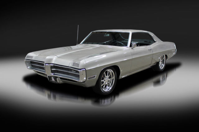 1967 Pontiac Grand Prix Custom