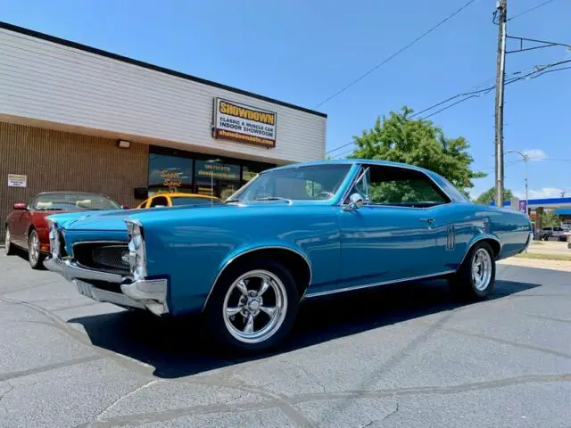 1967 Pontiac Le Mans --