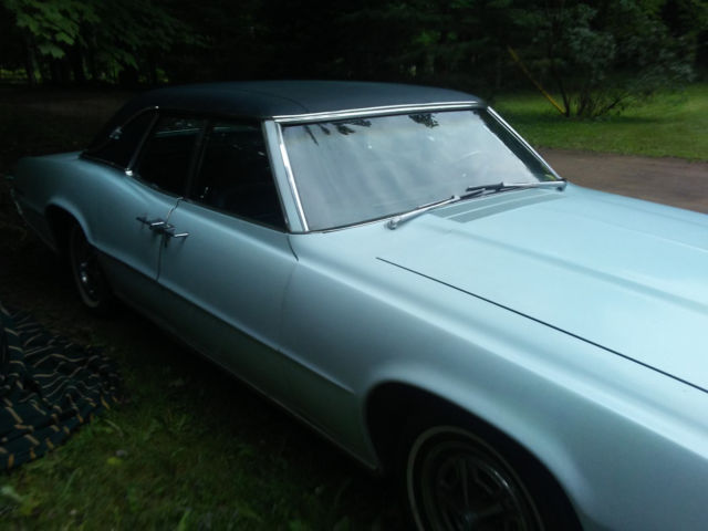 1967 Ford Thunderbird