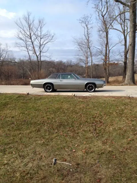 1967 Ford Thunderbird 2 door