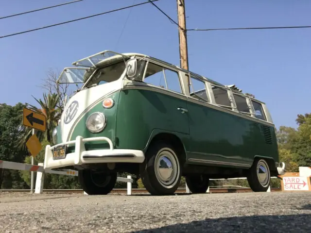 1967 Volkswagen Bus/Vanagon Deluxe