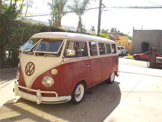 1967 Volkswagen Bus/Vanagon Deluxe 13 Window