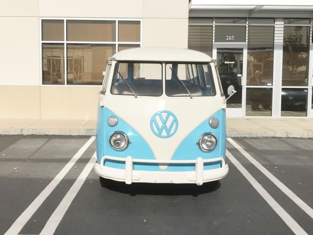 1967 Volkswagen Bus/Vanagon DELUXE