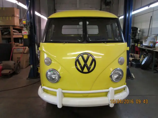 1967 Volkswagen Bus/Vanagon truck