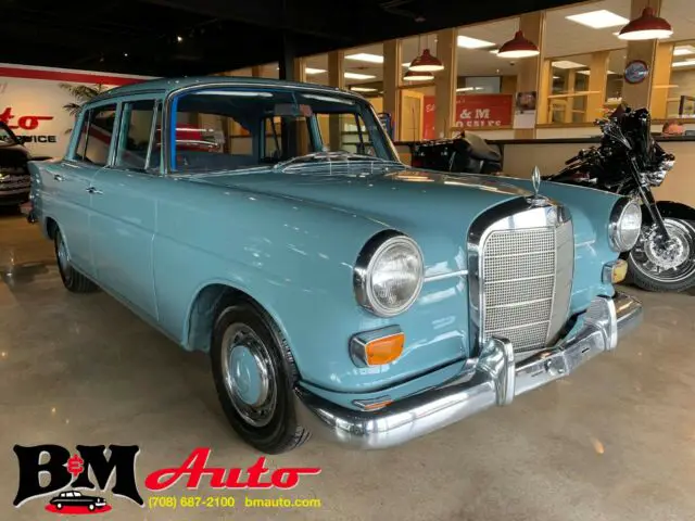 1968 Mercedes-Benz 200-Series