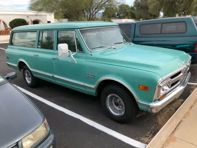 1968 GMC Suburban