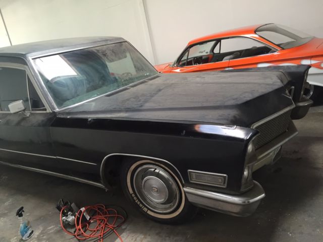 1968 Cadillac Fleetwood Hearse