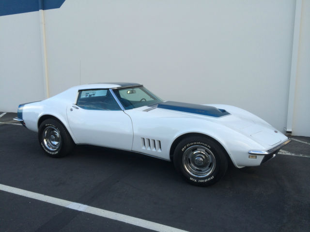 1968 Chevrolet Corvette coupe  T-Top