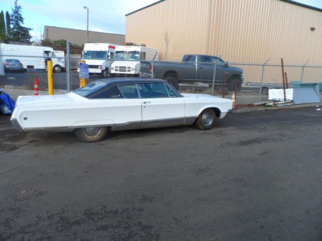 1968 Chrysler New Yorker