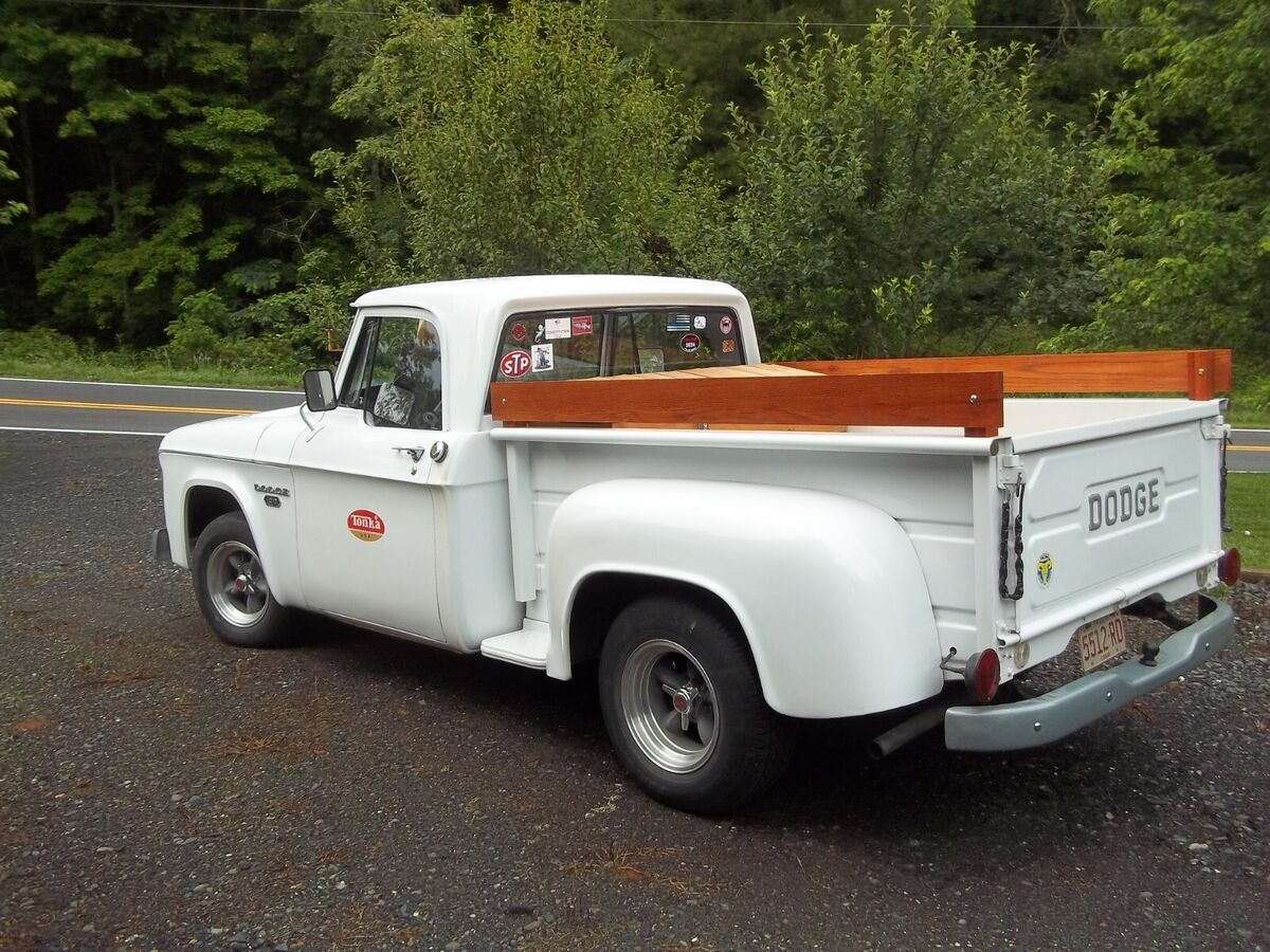 1968 Dodge D100 Pickup