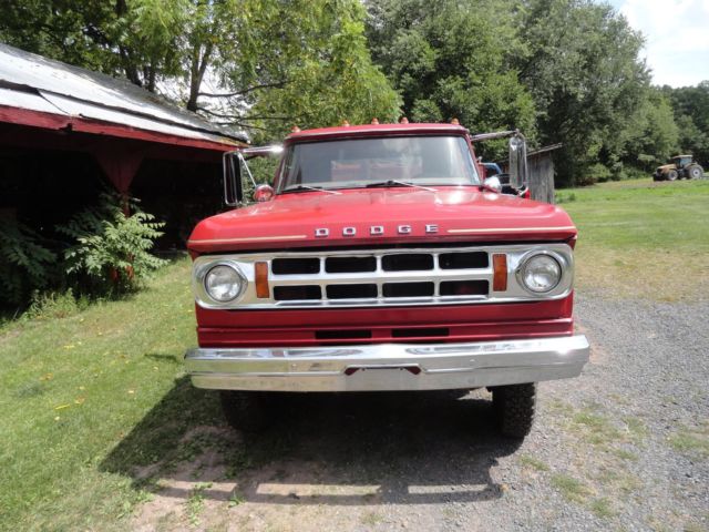 1968 Dodge Power Wagon W300