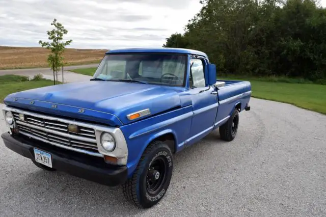 1968 Ford F-100 4WD with Contractor Package