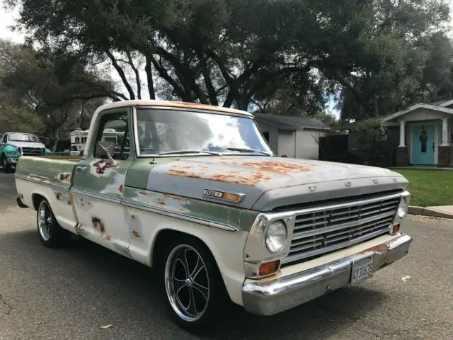 1968 Ford F-100 CUSTOM CAB