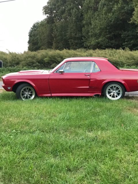 1968 Ford Mustang Classic Collector Coupe Car