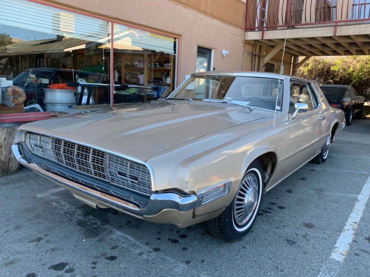 1968 Ford Thunderbird