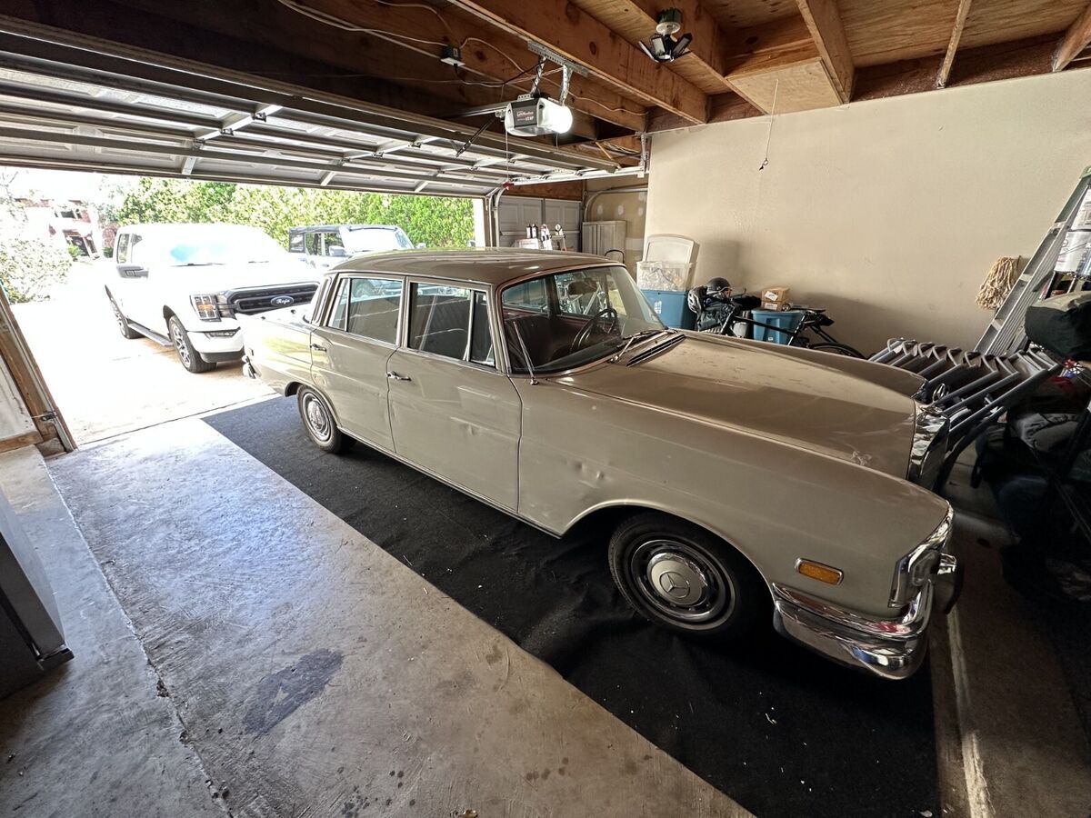 1968 Mercedes-Benz 230S 230S Fintail/Heckflosse