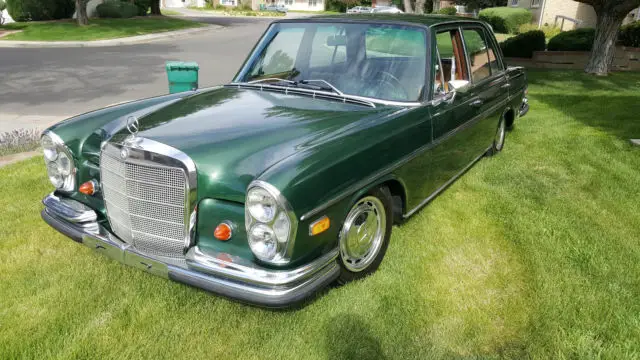 1968 Mercedes-Benz 200-Series