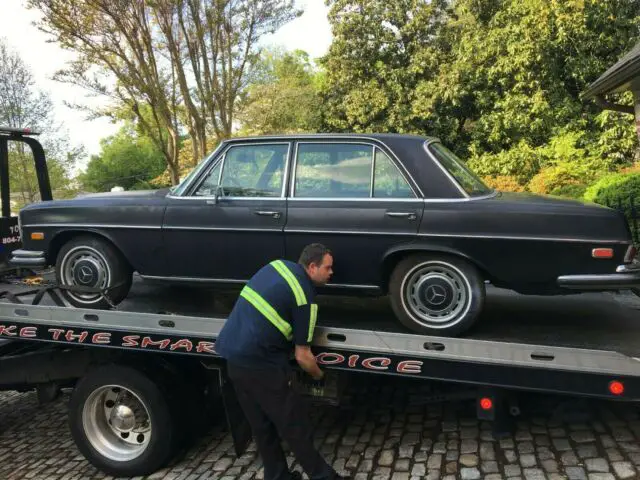 1968 Mercedes-Benz 200-Series