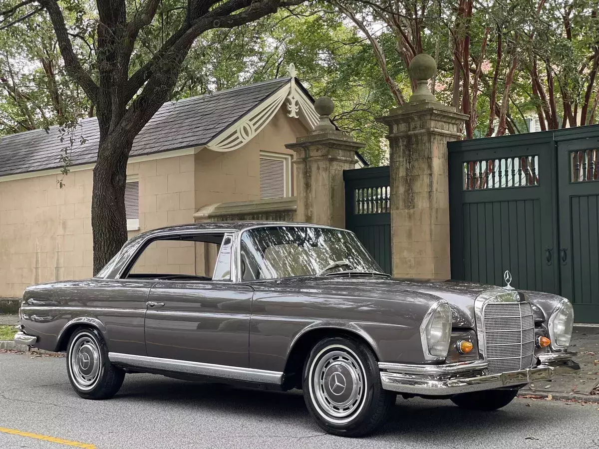 1968 Mercedes-Benz 250SE