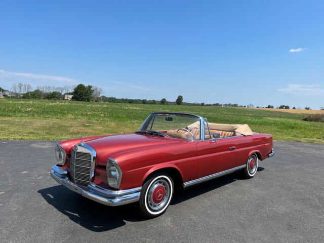 1968 Mercedes-Benz 280 SE Convertible