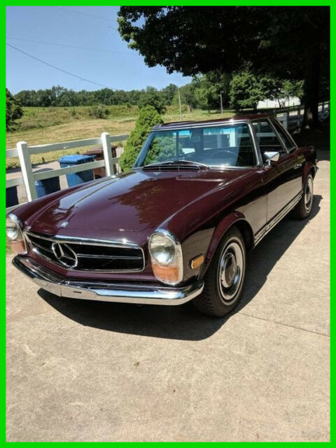1968 Mercedes-Benz Pagoda 250 SL Convertible with Hard and Soft Tops
