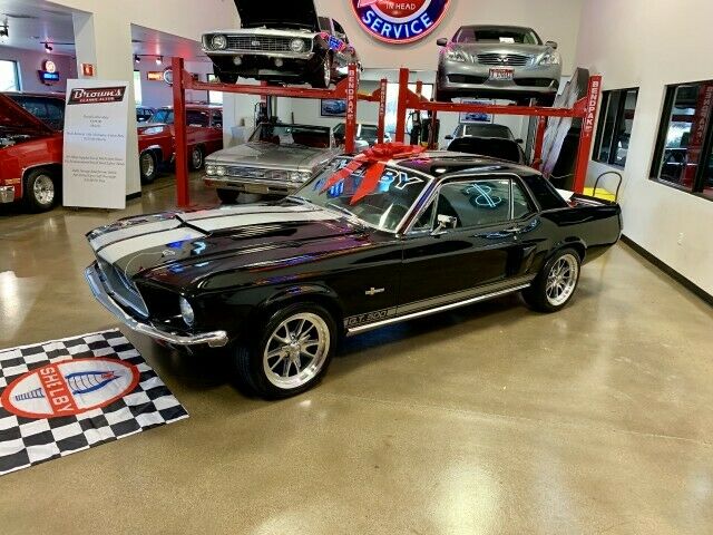 1968 Ford Mustang Fisher