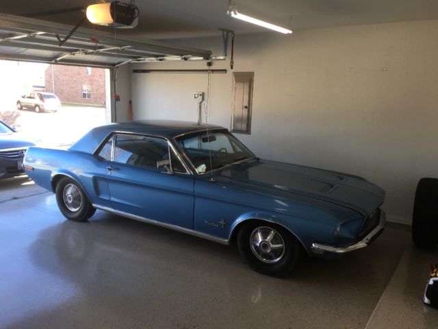 1968 Ford Mustang --coupe