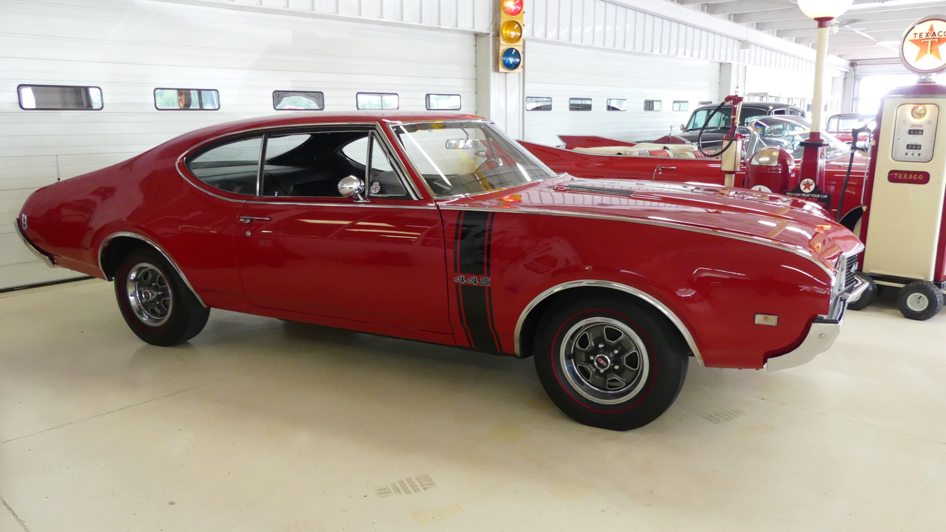 1968 Oldsmobile 442 Holiday Coupe