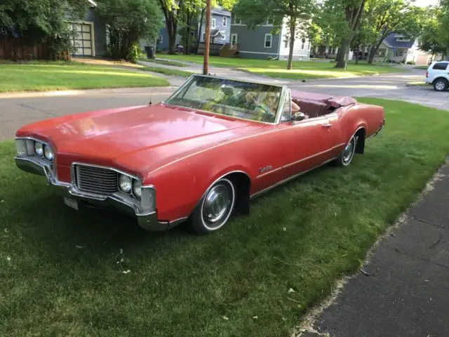 1968 Oldsmobile Eighty-Eight standard