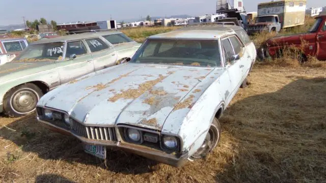 1968 Oldsmobile Custom Cruiser VISTA CRUISER STATION WAGON**NO RESERVE***