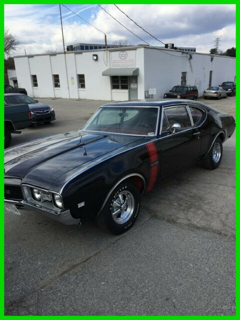 1968 Oldsmobile Cutlass 442 with Engine with 1,200 Miles