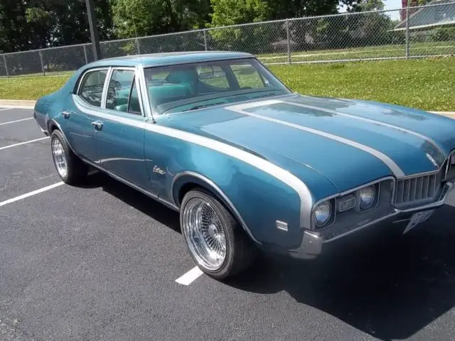 1968 Oldsmobile Cutlass Supreme Classic Oldtimer