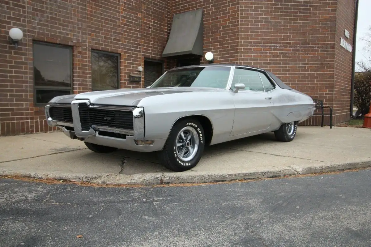 1968 Pontiac Grand Prix - 4 Speed