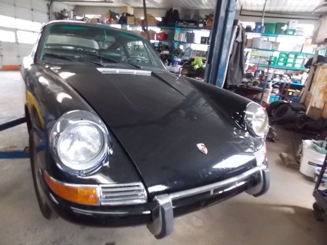 1968 Porsche 912 black vinyl