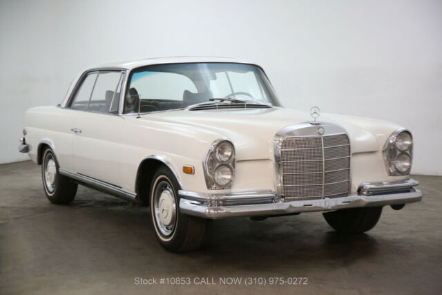 1968 Mercedes-Benz 250SE Sunroof Coupe