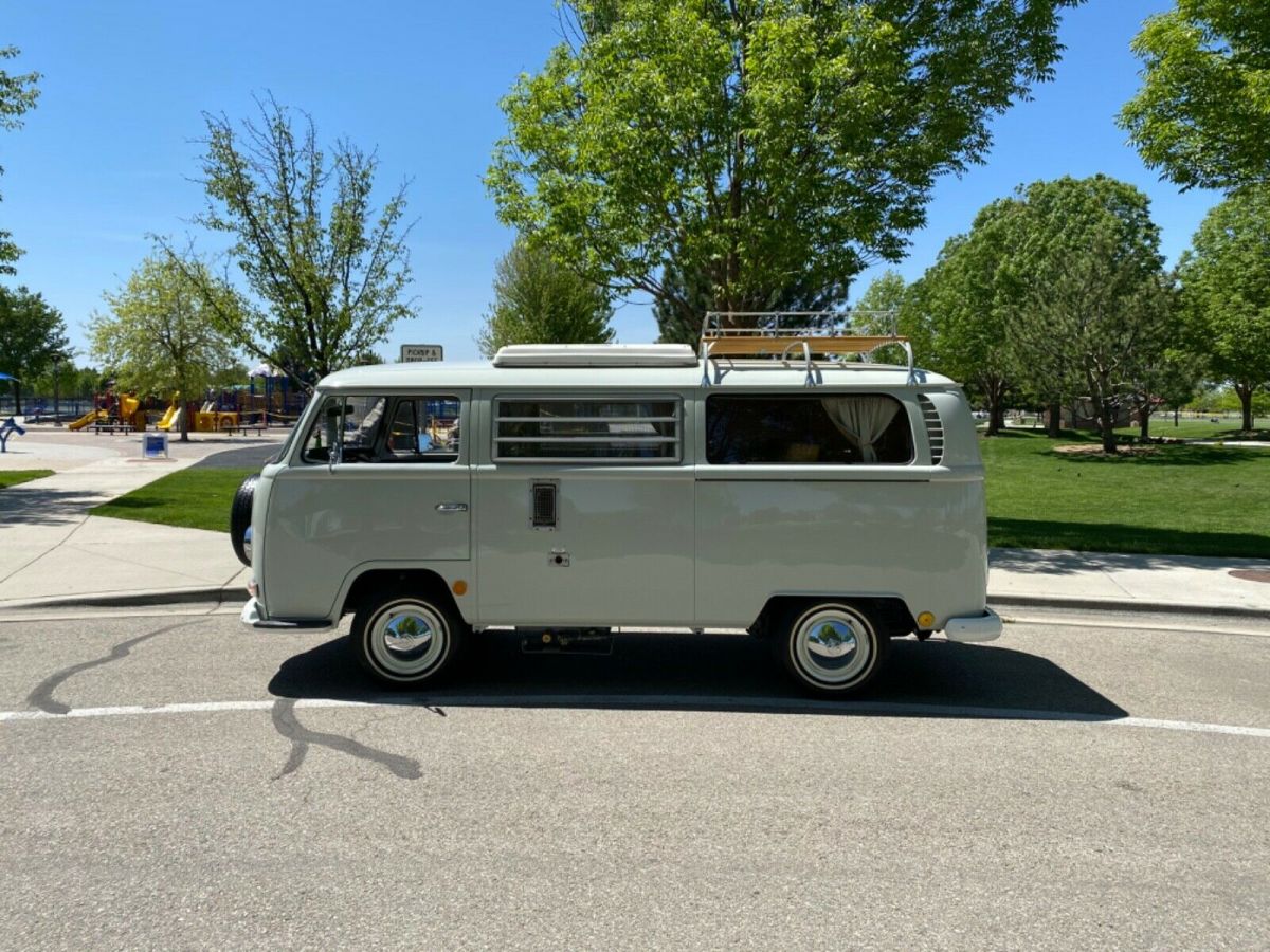 1968 Volkswagen Bus/Vanagon