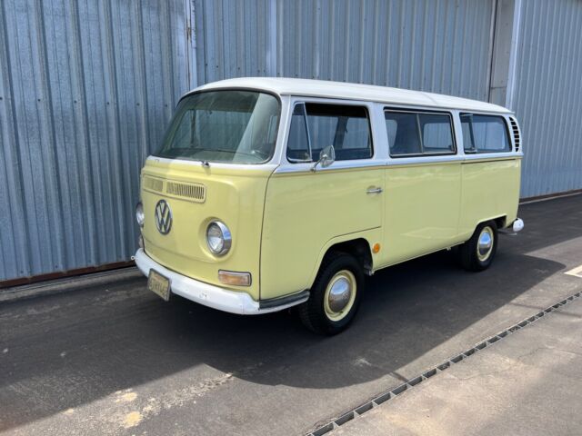 1968 Volkswagen Bus/Vanagon Bay Window Transporter