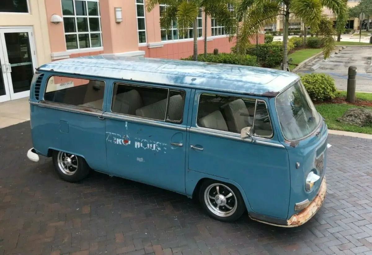 1968 Volkswagen Bus/Vanagon Deluxe