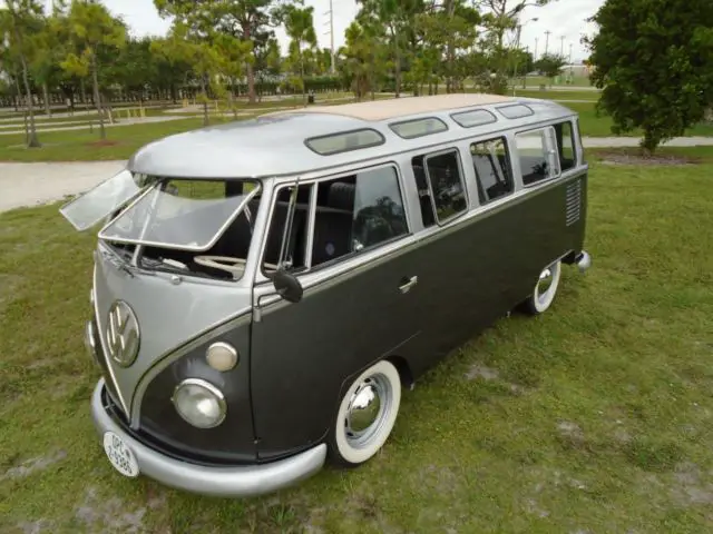 1968 Volkswagen Bus/Vanagon Bus Kombi Samba