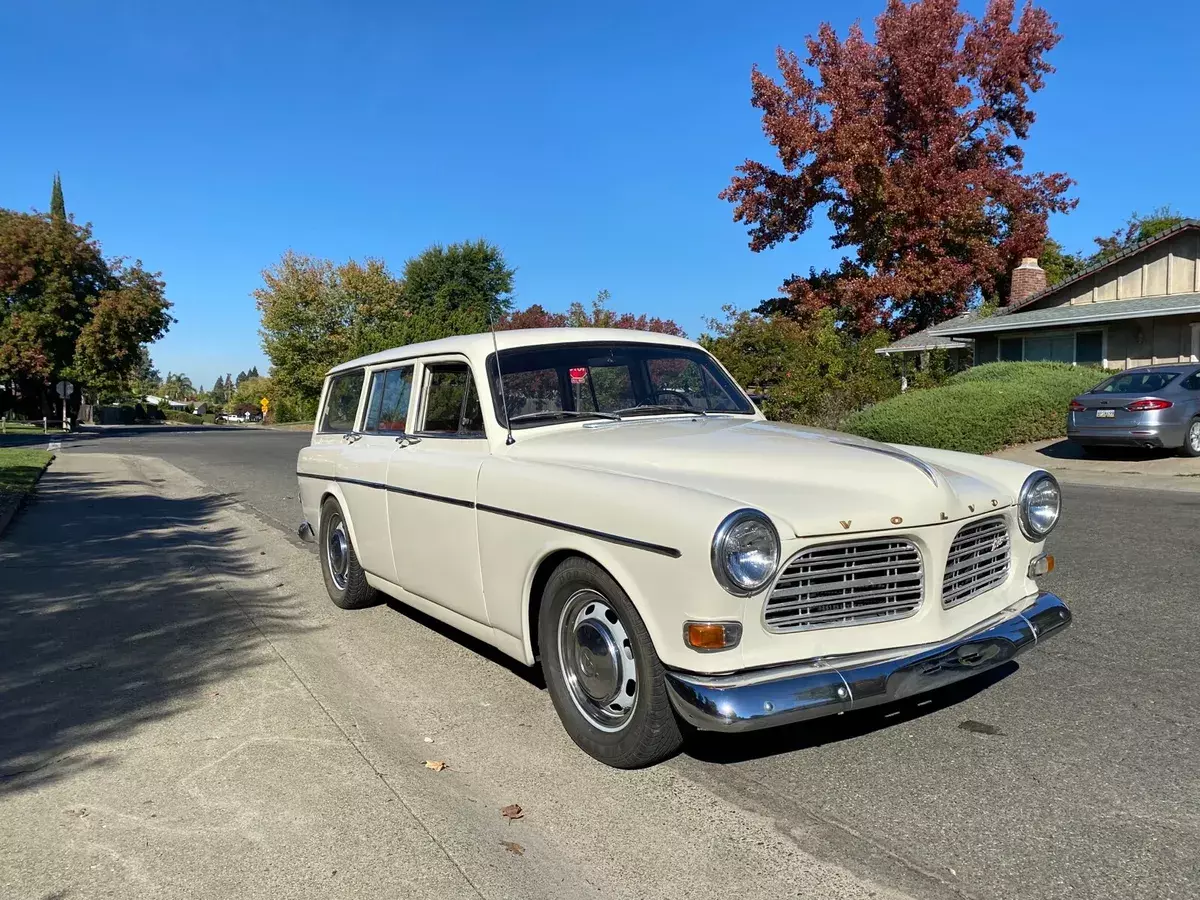 1968 Volvo 122 S 220 estate